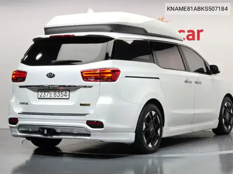 The New Carnival 7-Seater High Limousine President VIN KNAME81ABKS507184 фото 2