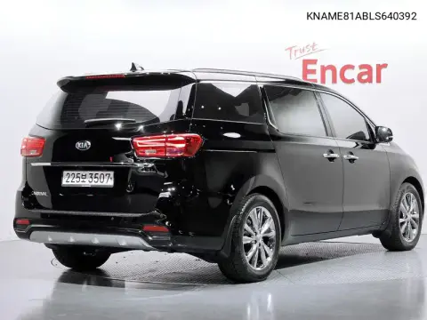 The New Carnival 9-Seater Noblesse Special VIN KNAME81ABLS640392 фото 2