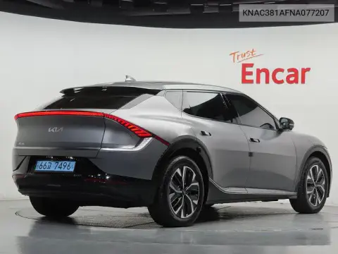 KNAC381AFNA077207 — 2022 Kia EV6, фото до ремонта