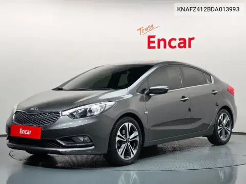 KNAFZ412BDA013993 — 2012 Kia K3, фото до ремонта