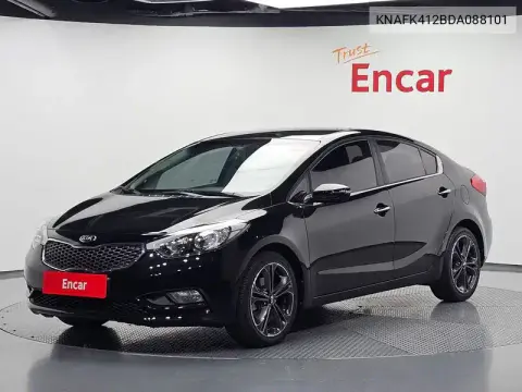 KNAFK412BDA088101 — 2013 Kia K3, фото до ремонта