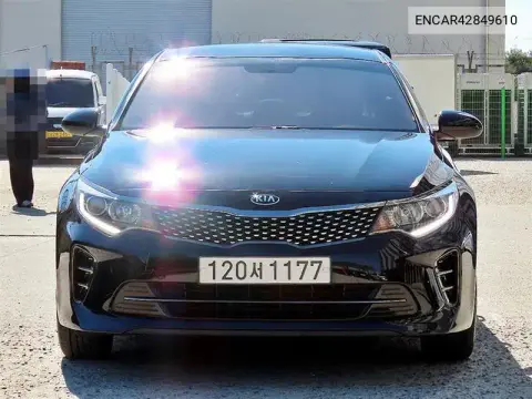 ENCAR42849610 — 2017 Kia K5, фото до ремонта