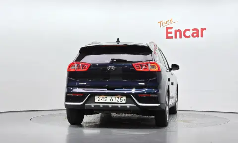 Niro Prestige VIN KNACB81CGHA028483 фото 3