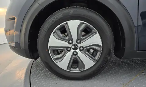 Niro Prestige VIN KNACB81CGHA028483 фото 4