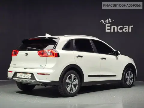 Niro Prestige VIN KNACB81CGHA069066 фото 2