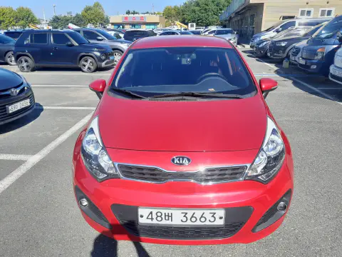 All New Pride 1.4 Mpi Hatchback Deluxe VIN KNADM512BES931835 фото 3