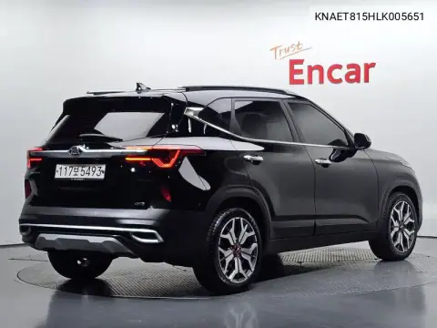KNAET815HLK005651 — 2019 Kia Seltos, фото до ремонта