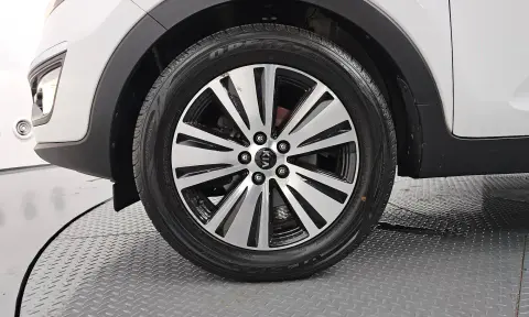The New Sportage R Diesel 2Wd W Special VIN KNAPC813BEK675756 фото 4