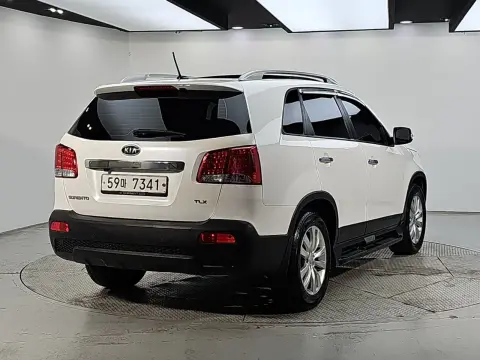 Sorento R Diesel 2.0 2Wd Tlx Top-Of-The-Line Model VIN KNAKU815BBA149321 фото 4