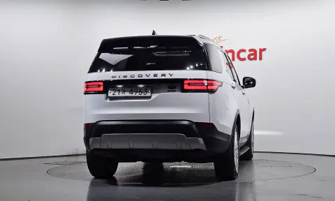Discovery 5 3.0 Td6 Hse Luxury VIN SALRA2BK9JA063343 фото 3