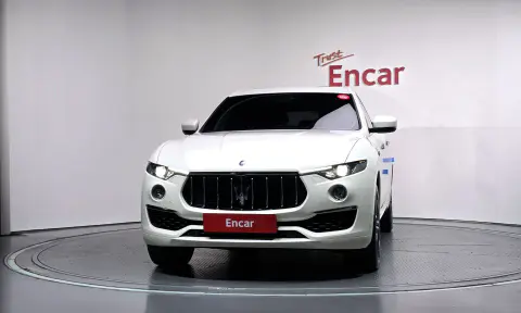 Levante 3.0 Awd Granlusso VIN ZN661XUG9KX324189 фото 3