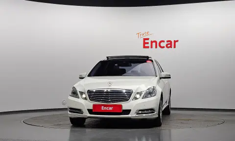 E-Class W212 E300 Elegance VIN WDDHF5DB3CA549822 фото 3