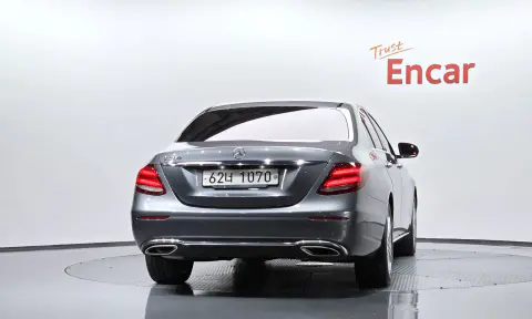 E-Class W213 E200 Avantgarde VIN WDDZF4CB1HA133873 фото 4