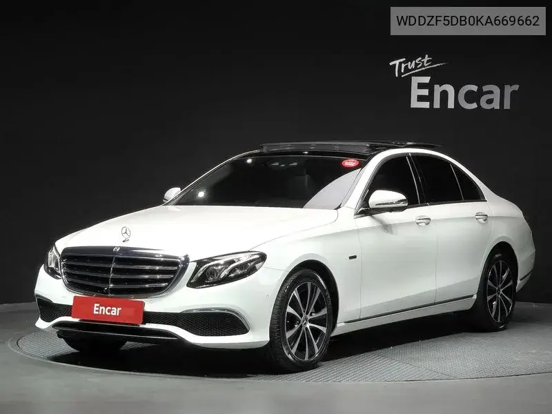 E-Class W213 E300E Exclusive VIN WDDZF5DB0KA669662 фото 1