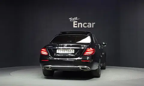 E-Class W213 E300E Exclusive VIN WDDZF5DB9KA678568 фото 4