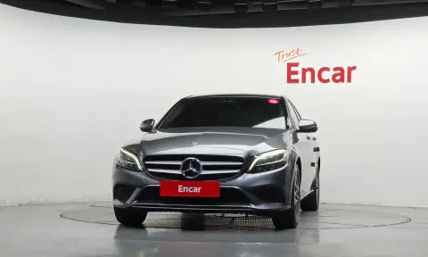 C-Class W205 C200 VIN WDDWF8AB2KR509308 фото 3