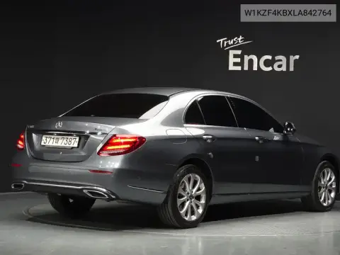 E-Class W213 E300 4Matic Exclusive VIN W1KZF4KBXLA842764 фото 2