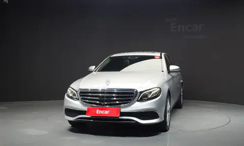 E-Class W213 E300 4Matic Exclusive VIN W1KZF4KB1LA841275 фото 3