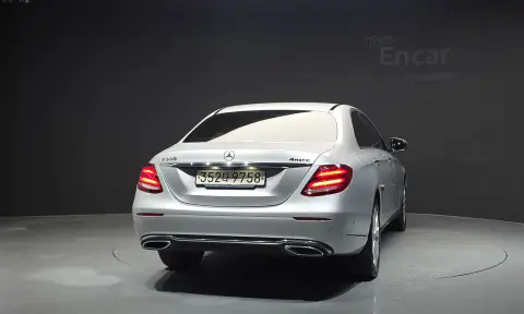 E-Class W213 E300 4Matic Exclusive VIN W1KZF4KB1LA841275 фото 4