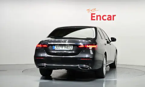 E-Class W213 E250 Exclusive VIN W1KZF4FB0NB083355 фото 4