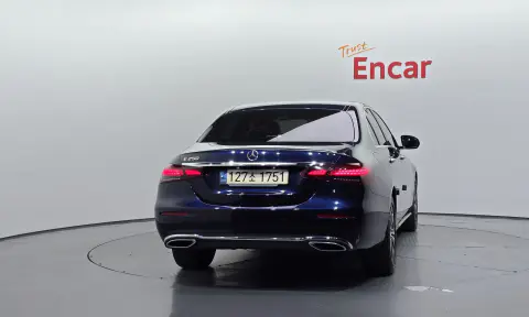 E-Class W213 E250 Avantgarde VIN W1KZF4FB4NB025636 фото 4