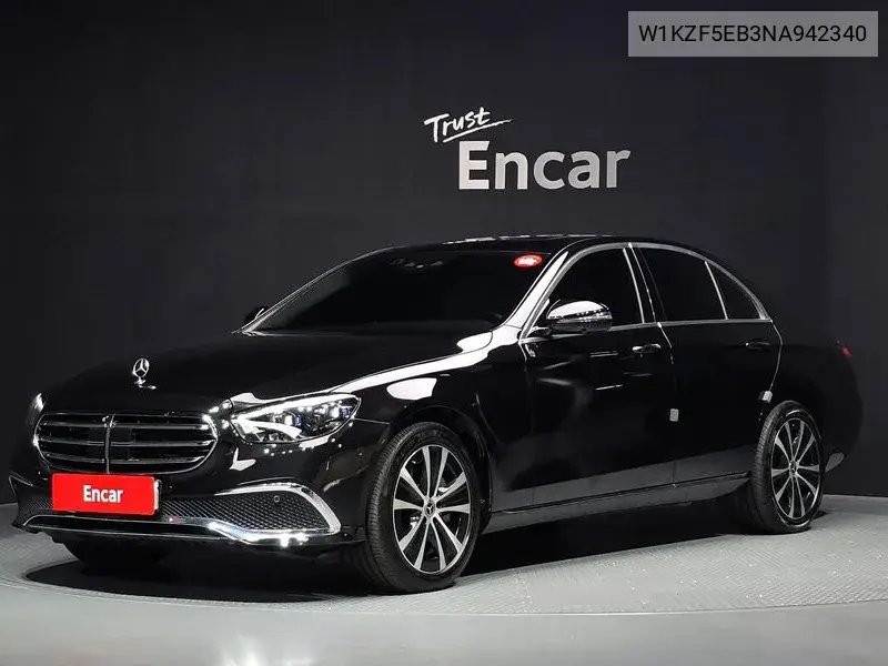 E-Class W213 E300E 4Matic Exclusive VIN W1KZF5EB3NA942340 фото 1