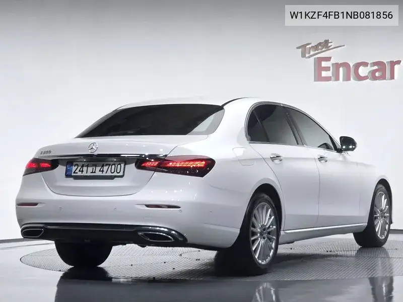 E-Class W213 E250 Exclusive VIN W1KZF4FB1NB081856 фото 1