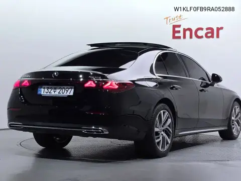 E-Class W214 E220D 4Matic Exclusive VIN W1KLF0FB9RA052888 фото 2