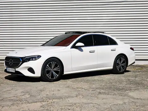 E-Class W214 E200 Avantgarde VIN W1KLF5AB3SA187374 фото 3