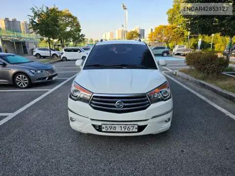 ENCAR42853127 — 2014 SsangYong Korando Turismo, фото до ремонта