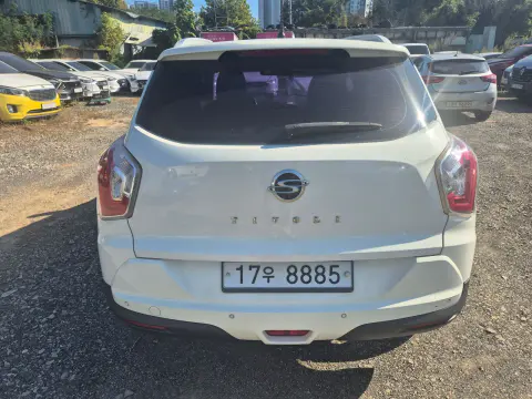 Tivoli Armor Lx 4Wd VIN KPBXA3AR1JP244397 фото 4