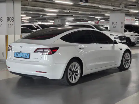 Model 3 Long-Range Awd VIN 5YJ3E1EB5MF885592 фото 4