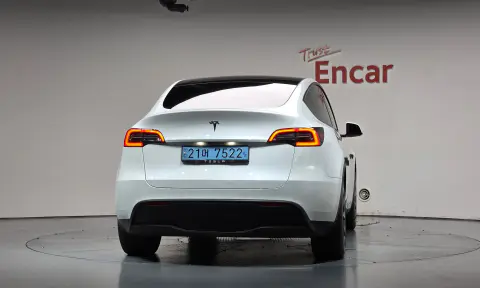 Model Y Standard Range Rwd VIN 5YJYGDED4MF172136 фото 3