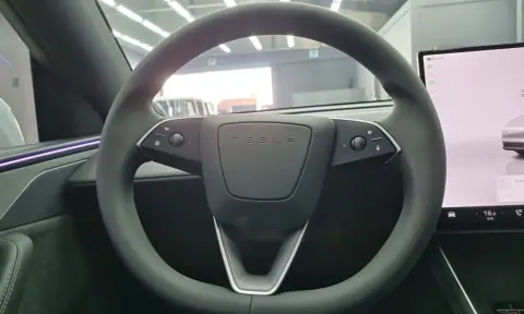 Model Y Premium Long-Range Awd VIN LRWYGCEK5TC803638 фото 9