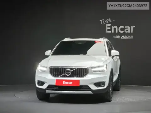 Xc40 B4 Inscription VIN YV1XZK92CM2403972 фото 2