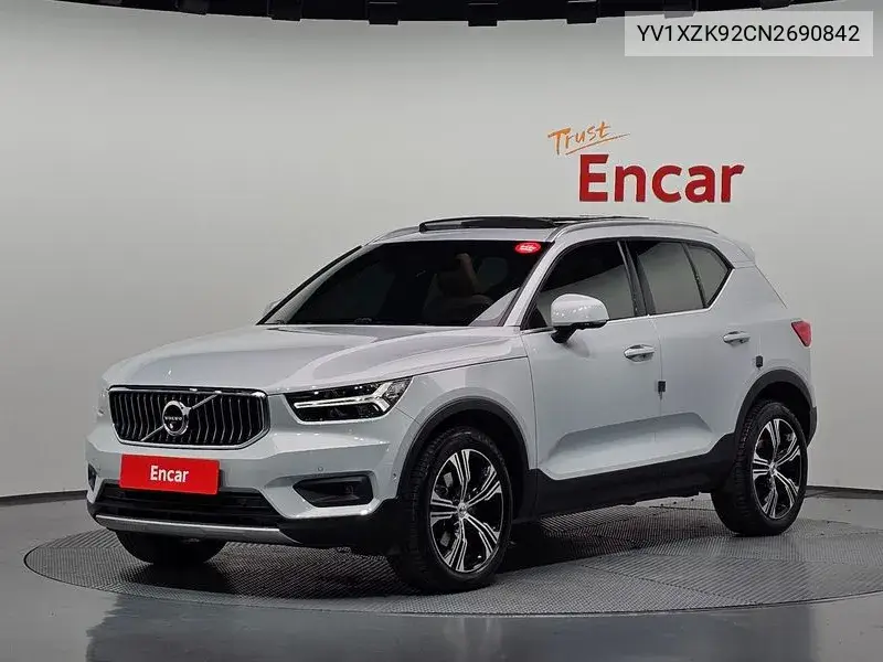 Xc40 B4 Inscription VIN YV1XZK92CN2690842 фото 1