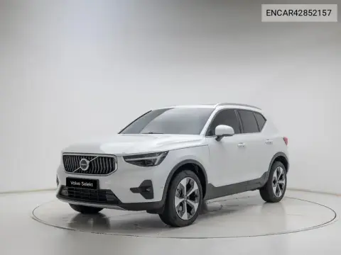 ENCAR42852157 — 2025 Volvo XC40, фото до ремонта