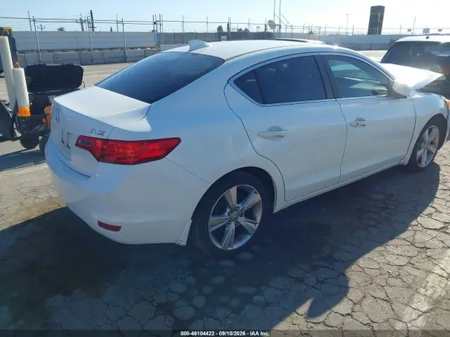 19VDE1F32EE009753 — 2014 Acura Ilx 2.0L, фото 4 с аукциона IAAI 30.09.2026, Естественный износ