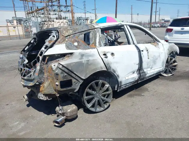 5J8TC2H65TL003134 — 2026 Acura RDX A-Spec, фото 4 с аукциона IAAI 13.10.2026, Следы пожара снаружи