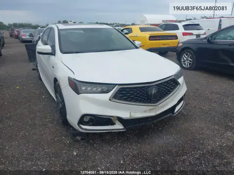 19UUB3F65JA802081 — 2018 Acura TLX, Сзади, фото до ремонта