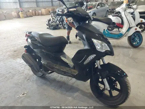 RFLDA0518MA003694 — 2021 Adly Scooter, Вандализм (Vandalized), фото до ремонта