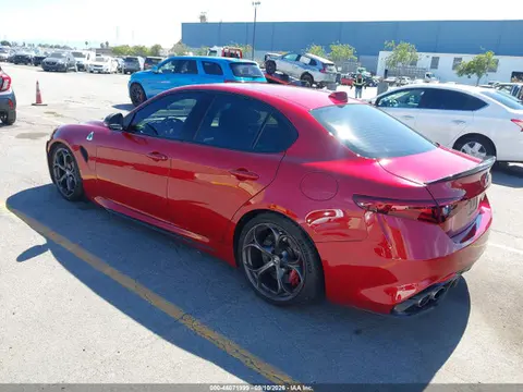 2019 Alfa Romeo Giulia Quadrifoglio Rwd VIN ZARFAMEV0K7602917 фото 3