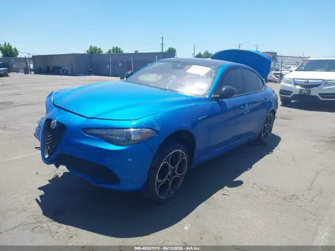 2022 Alfa Romeo Giulia Veloce Awd VIN ZARFANBN7N7660117 фото 2