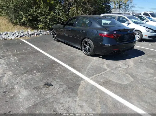 ZARFAECN9J7567043 — 2018 Alfa Romeo Giulia, фото 3 с аукциона IAAI, Передняя часть