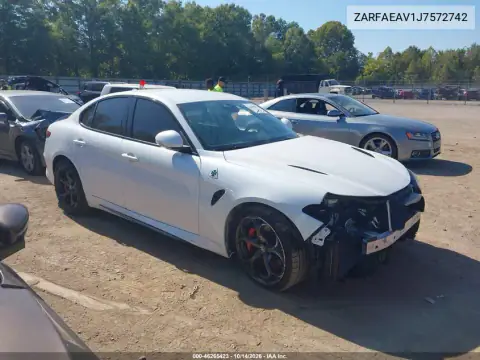 ZARFAEAV1J7572742 — 2018 Alfa Romeo Giulia, Передняя часть, фото до ремонта