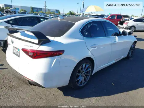 ZARFAEBN9J7566590 — 2018 Alfa Romeo Giulia, фото 5 с аукциона IAAI, Передняя часть