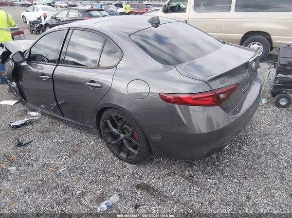 ZARFANBN9M7649599 — 2021 Alfa Romeo Giulia, фото 3 с аукциона IAAI 12.10.2026, Передняя часть