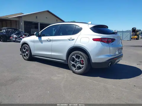 2018 Alfa Romeo Stelvio Sport Awd VIN ZASFAKPN7J7B75169 фото 3