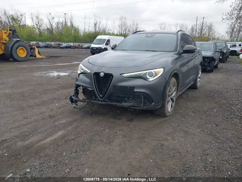 2018 Alfa Romeo Stelvio Ti Sport VIN ZASFAKNN4J7C01486 фото 2
