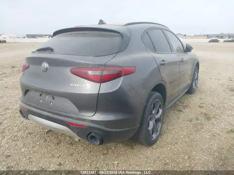 2018 Alfa Romeo STELVIO TI VIN ZASFAKNN2J7C05746 фото 4